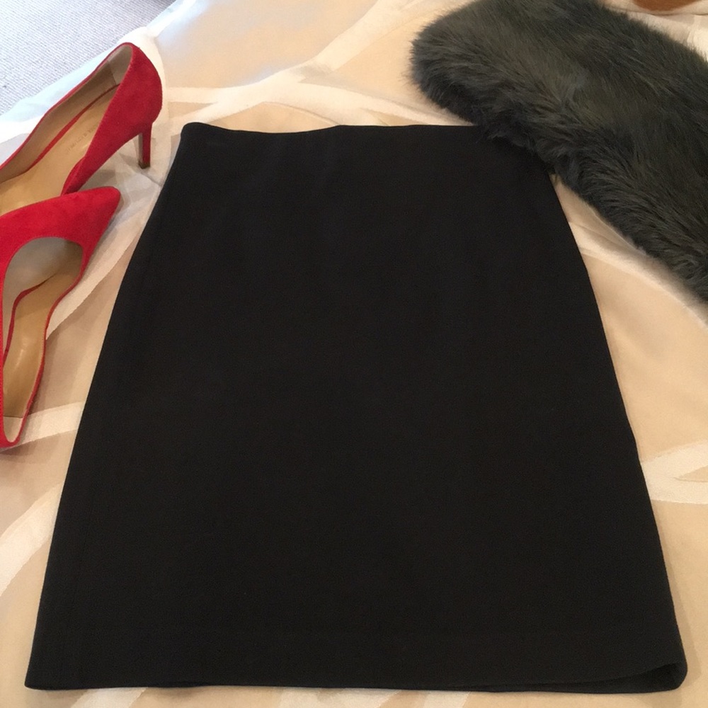 Black fitted pencil skirt with side zip